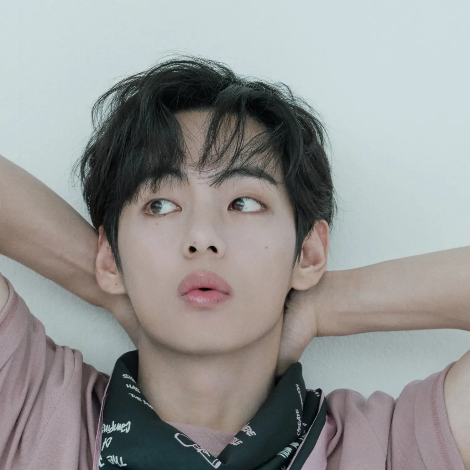 V (BTS)の最新写真