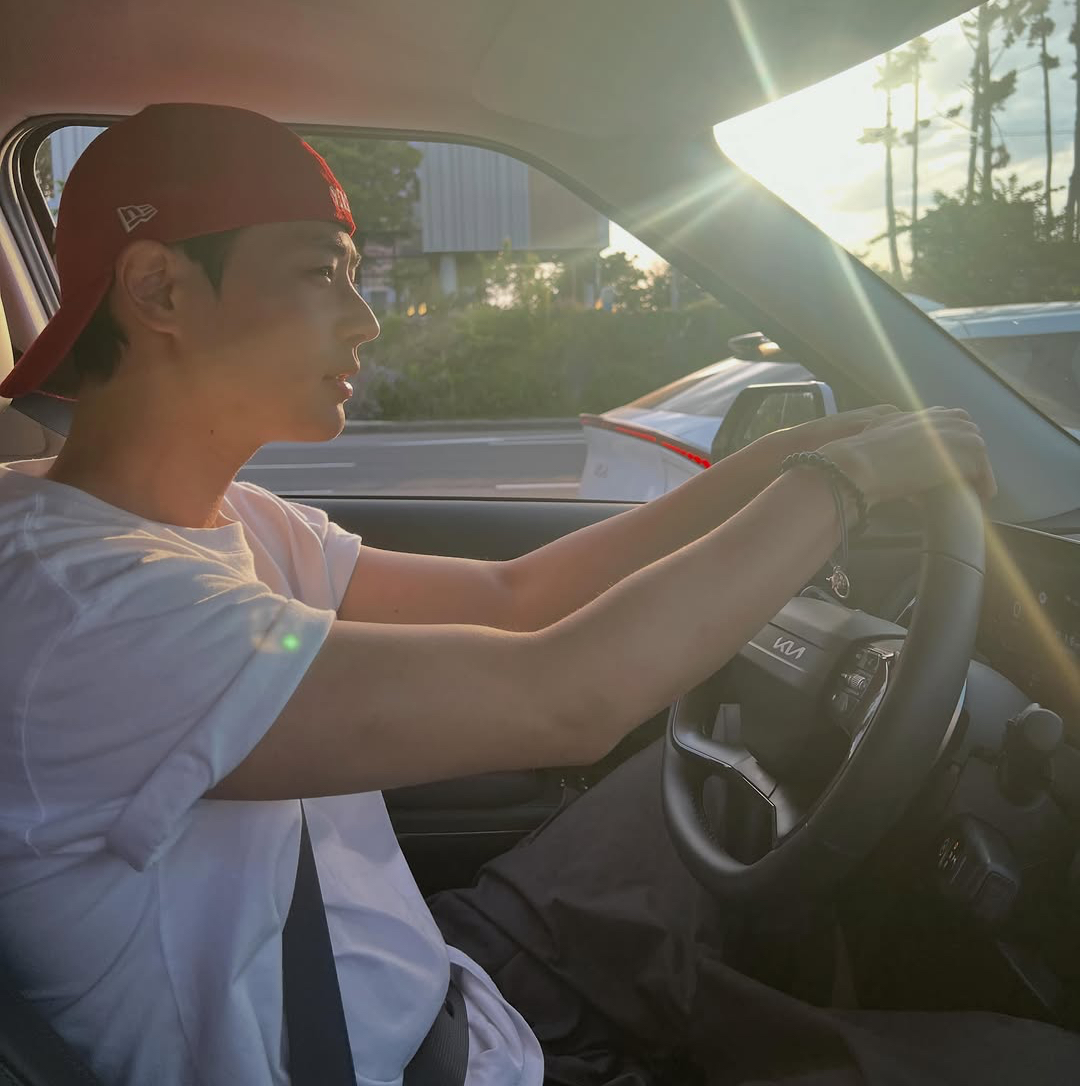 Foto terbaru Choi Byungchan