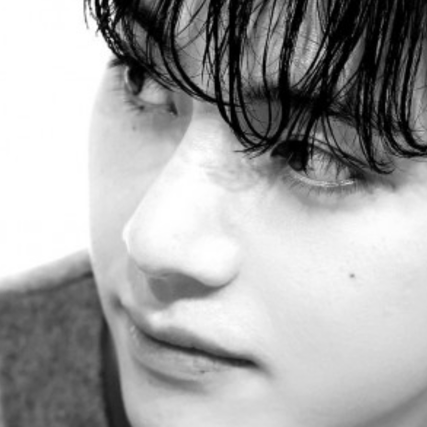 Latest photo of V (BTS)