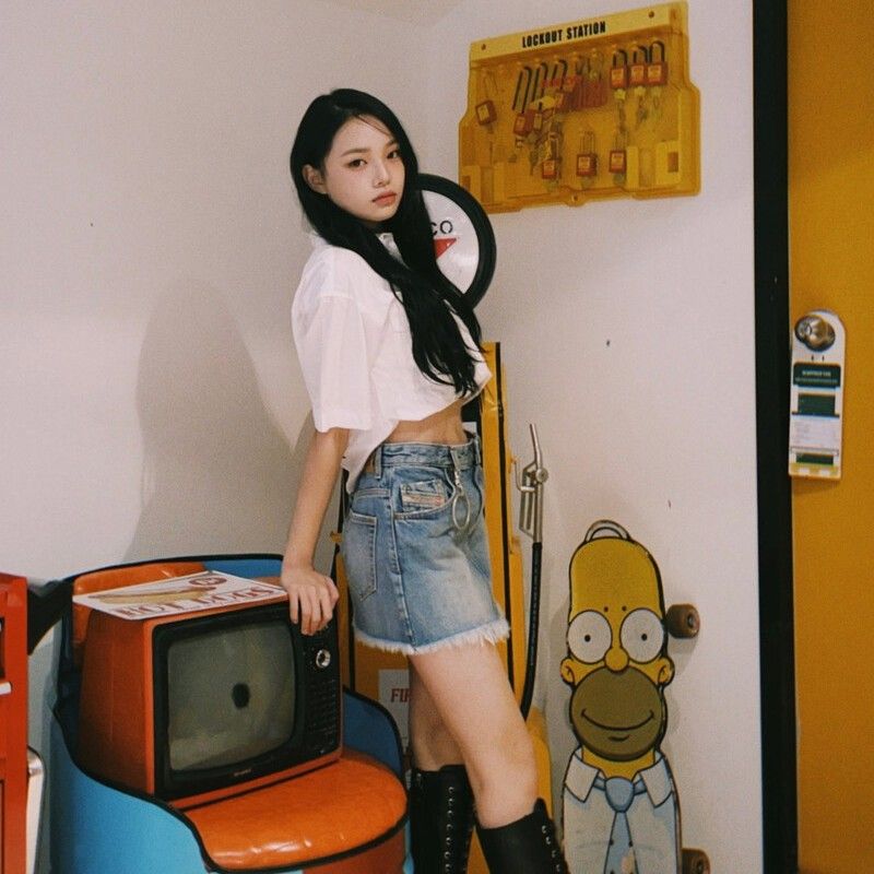 Recent activity shot of Park Boeun (CLASS:y)