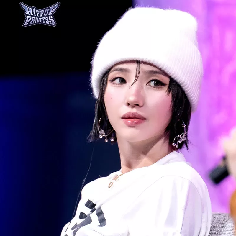 Recent activity shot of Soyeon (i-dle)