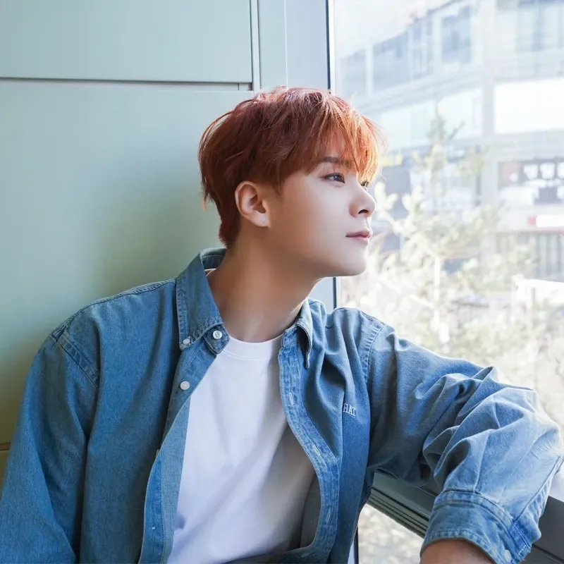 A moment captured by Moonbin (ASTRO)'s fan