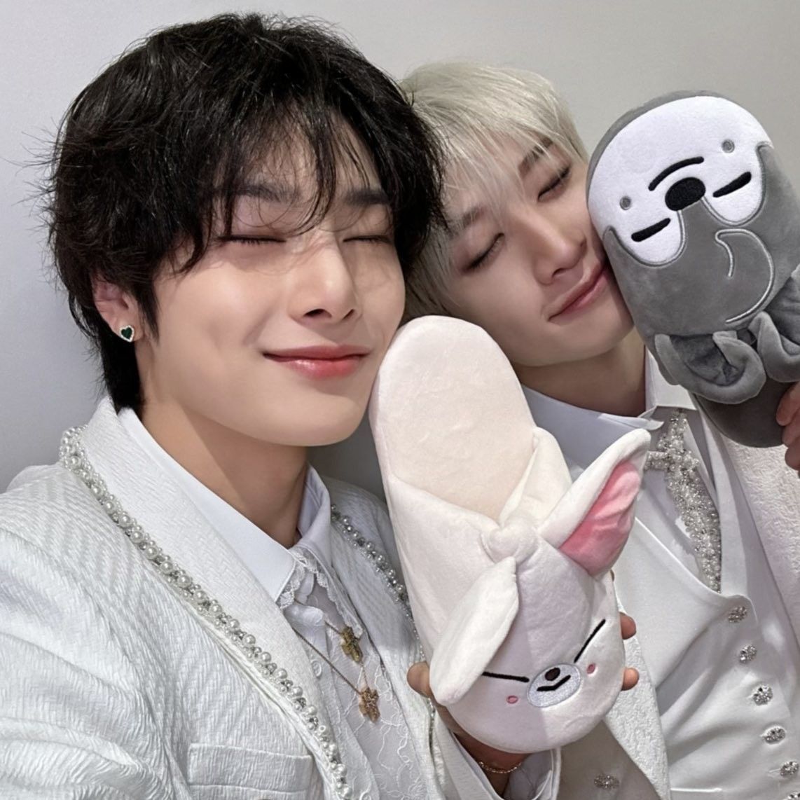 A moment captured by Stray Kids's fan