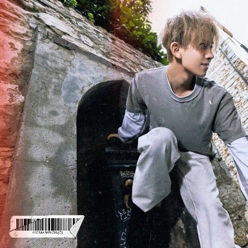 Foto terbaru Heeseung (ENHYPEN)