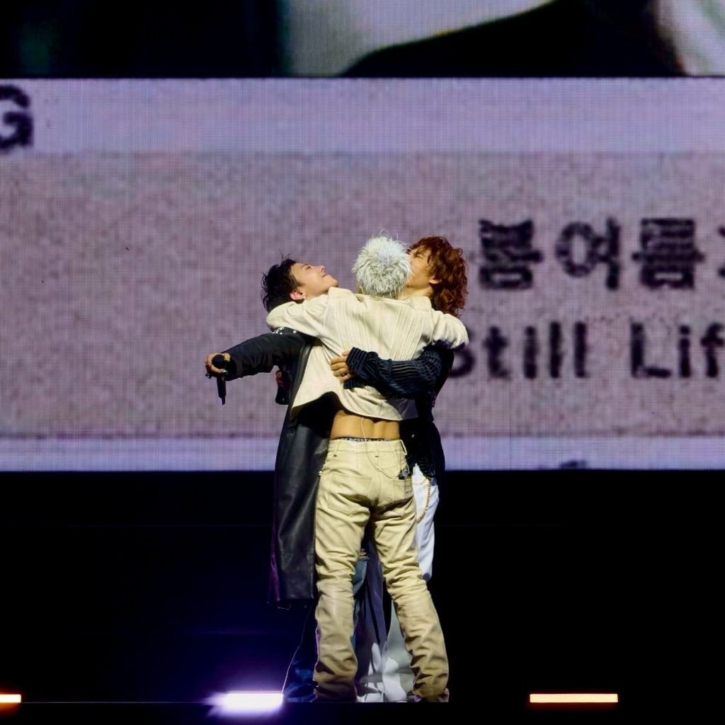 Recent activity shot of G-DRAGON (BIGBANG)