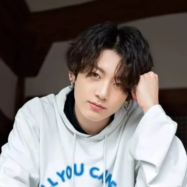 Momen yang diabadikan oleh penggemar Jungkook (BTS)