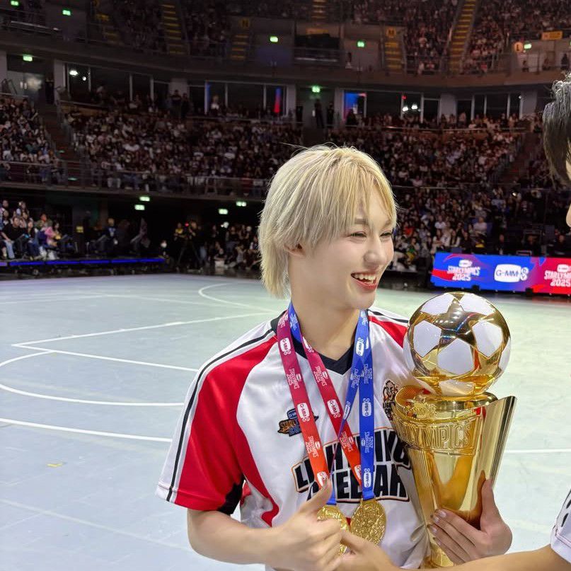 Behind-the-scenes cut of Lego (LYKN)