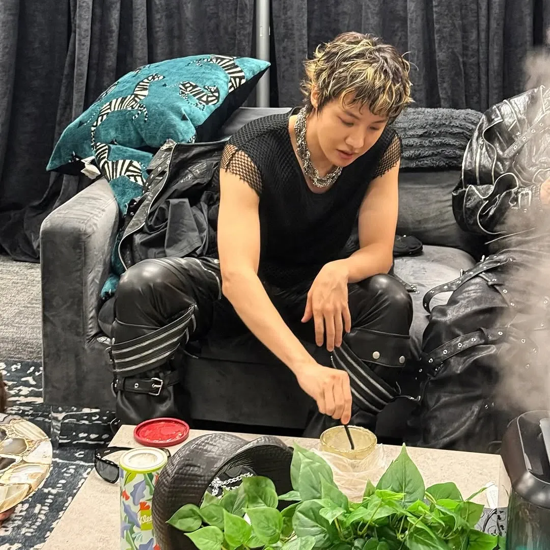 Momen yang diabadikan oleh penggemar j-hope (BTS)