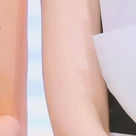 Behind-the-scenes cut of Arin (OH MY GIRL)