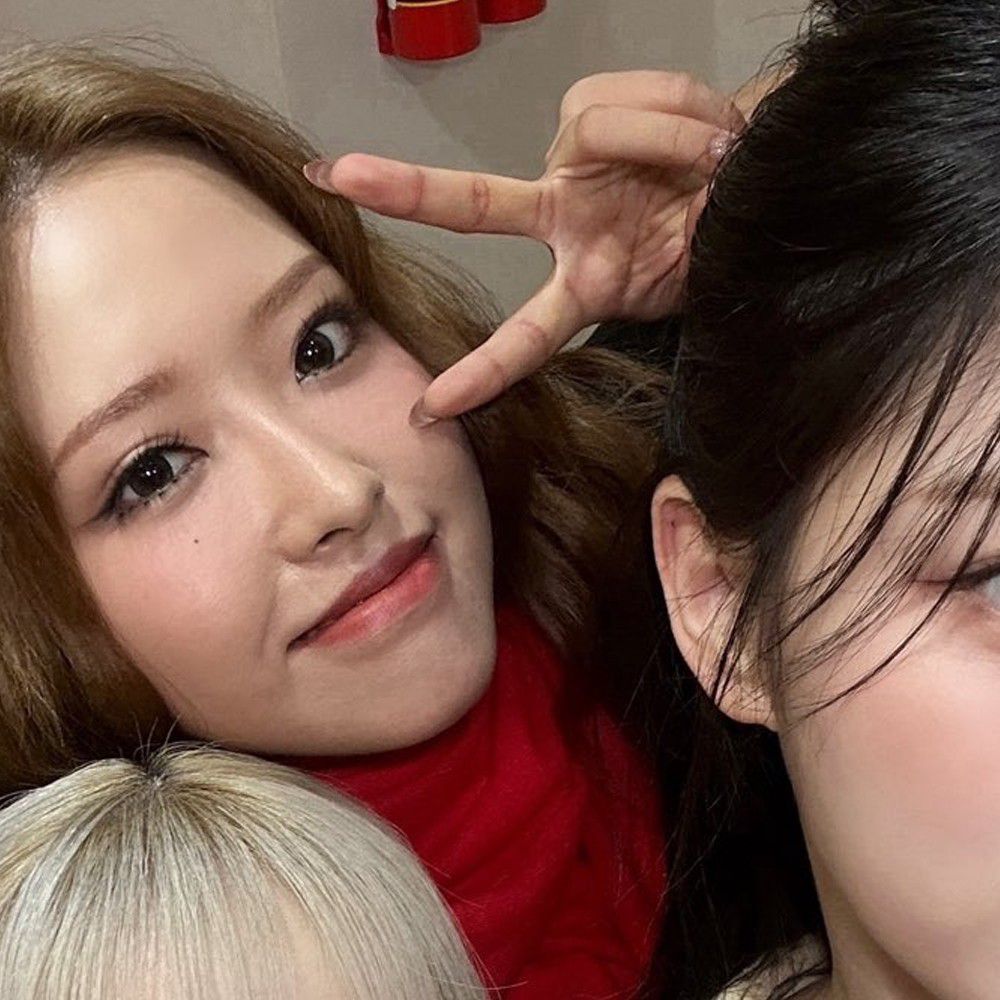 Latest photo of Loossemble