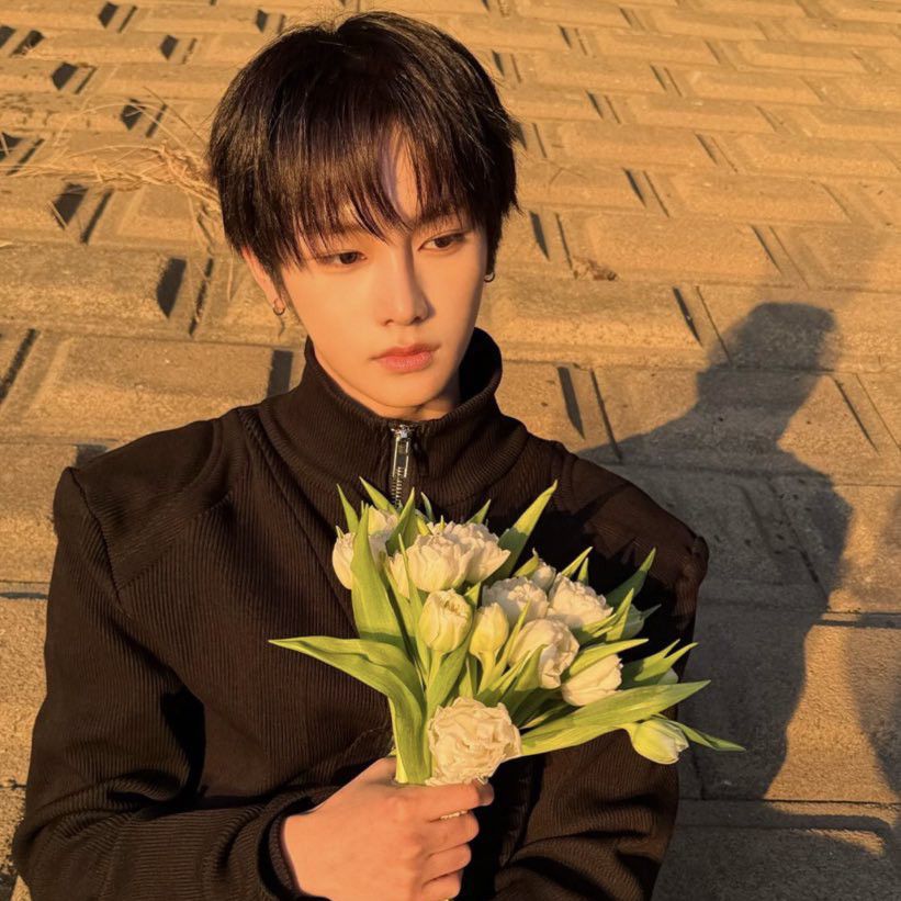 A moment captured by Zhou Anxin (ALPHA DRIVE ONE)'s fan