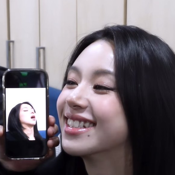 Momen yang diabadikan oleh penggemar Chaeyoung (TWICE)