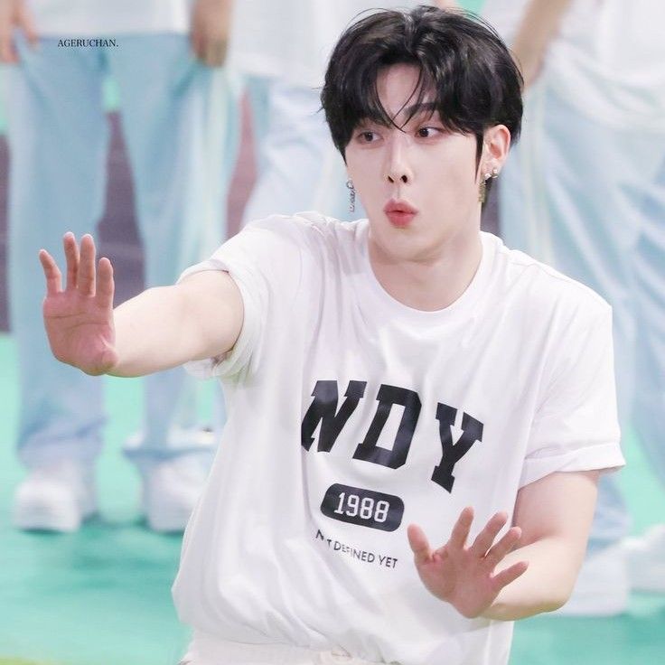 Recent activity shot of Ricky (ZEROBASEONE)