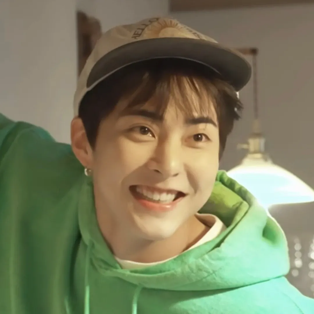 A moment captured by Xiumin (EXO)'s fan
