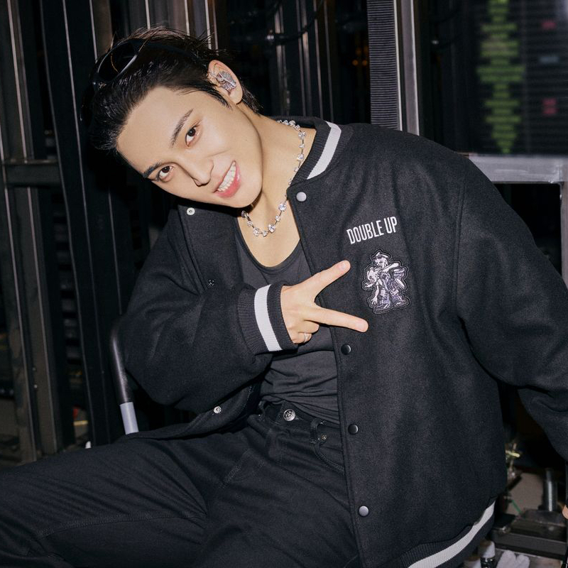 Recent activity shot of Mingyu (SEVENTEEN)