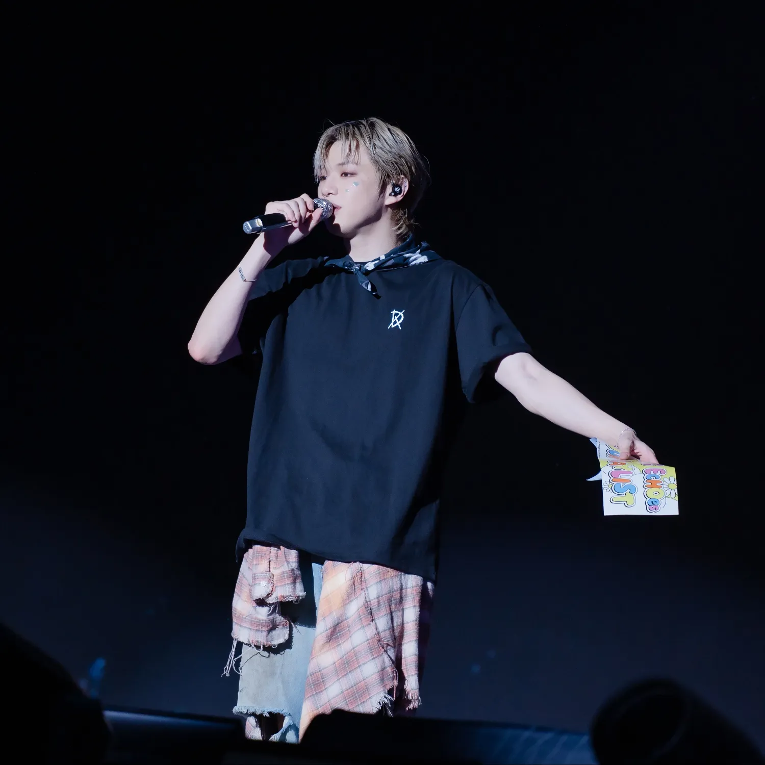 강다니엘 최근 활동샷