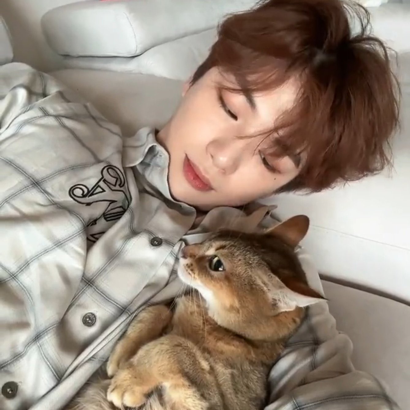 Foto aktivitas terbaru Kang Daniel