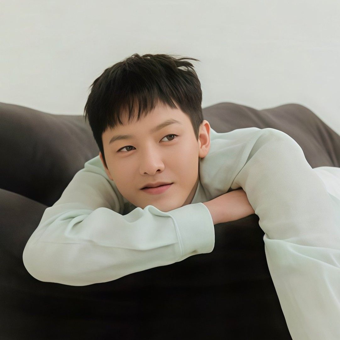 Latest photo of G-DRAGON (BIGBANG)