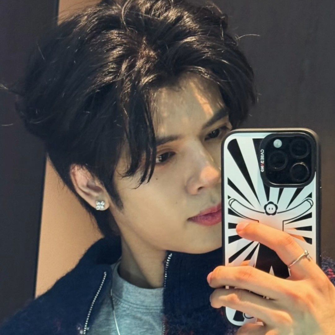 Behind-the-scenes cut of DORN (NexT1DE)