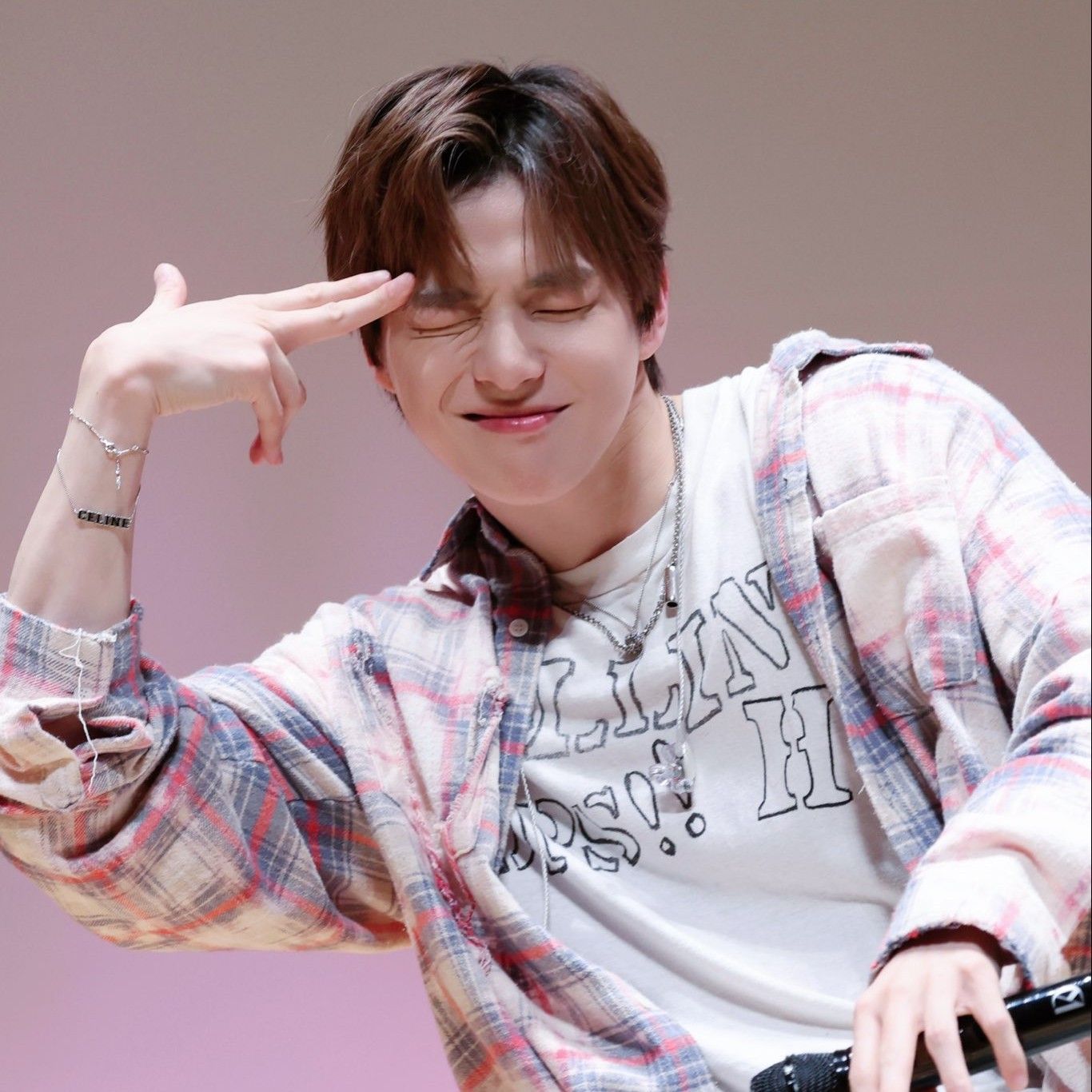 カン・ダニエルの最近の活動写真