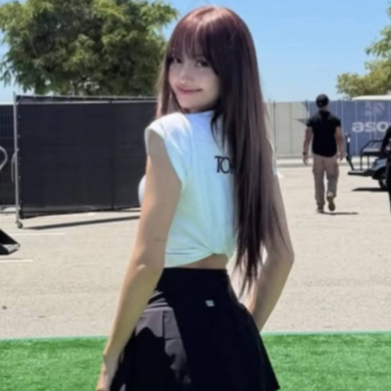 Momen yang diabadikan oleh penggemar Lisa (BLACKPINK)