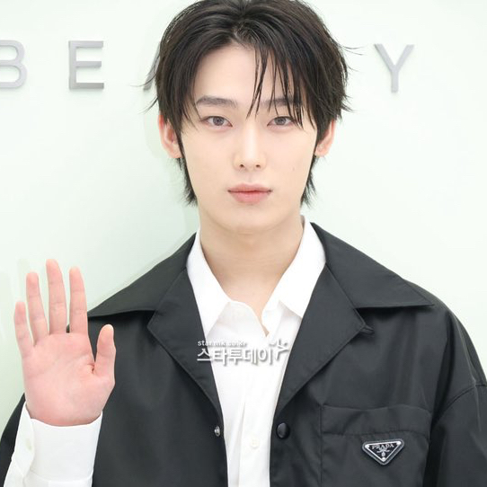 선우 (ENHYPEN)의 최신 사진