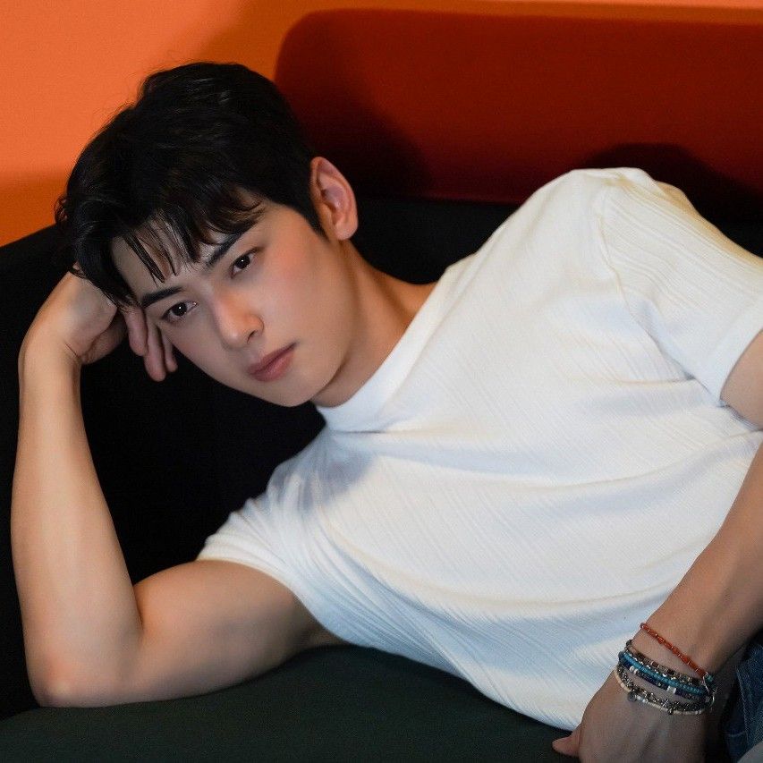 Latest photo of Eunwoo (ASTRO)