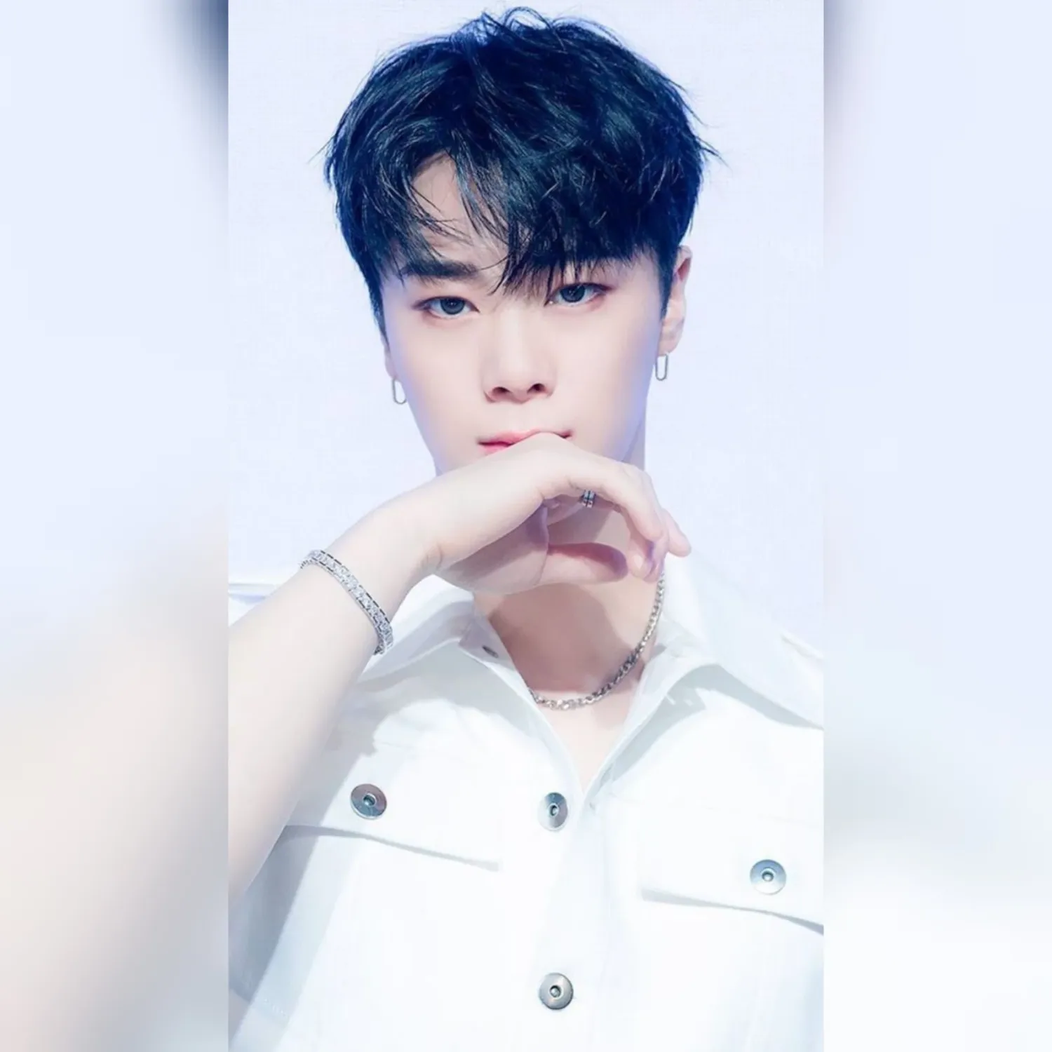 Behind-the-scenes cut of Moonbin (ASTRO)