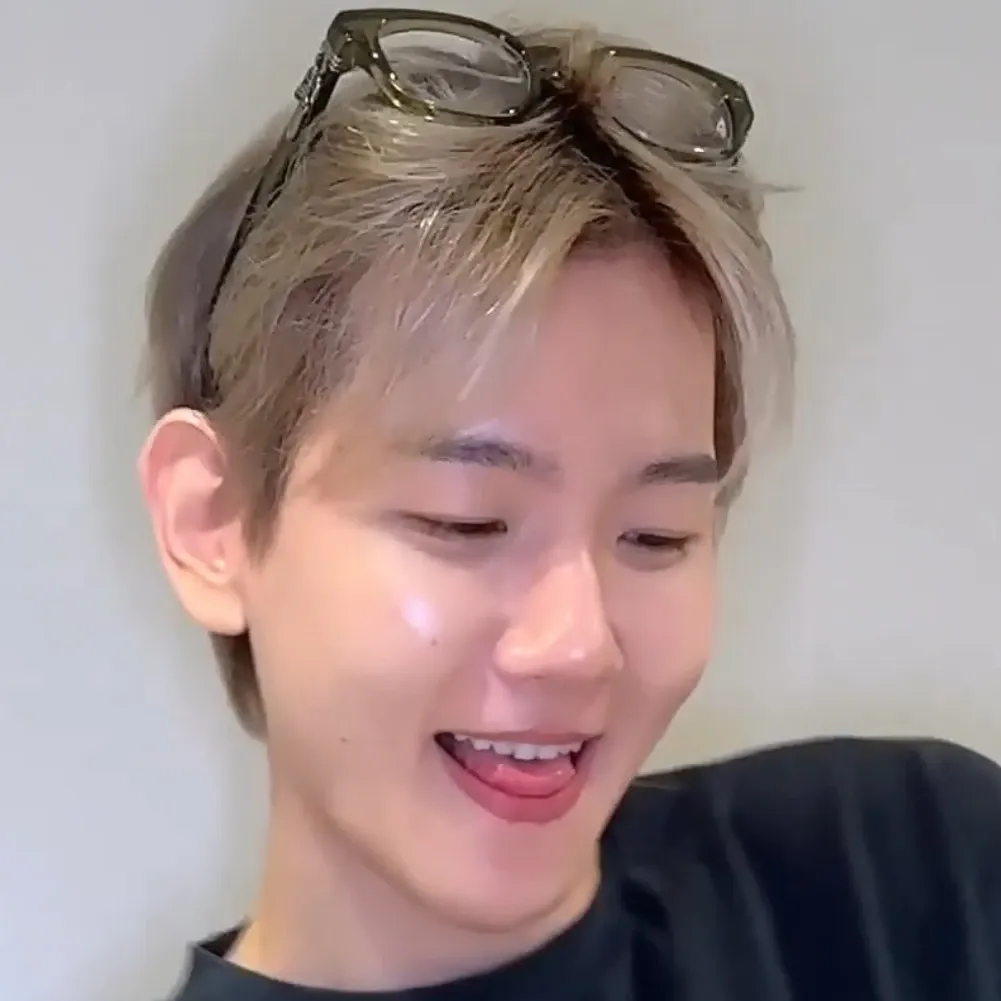 A moment captured by EXO's fan