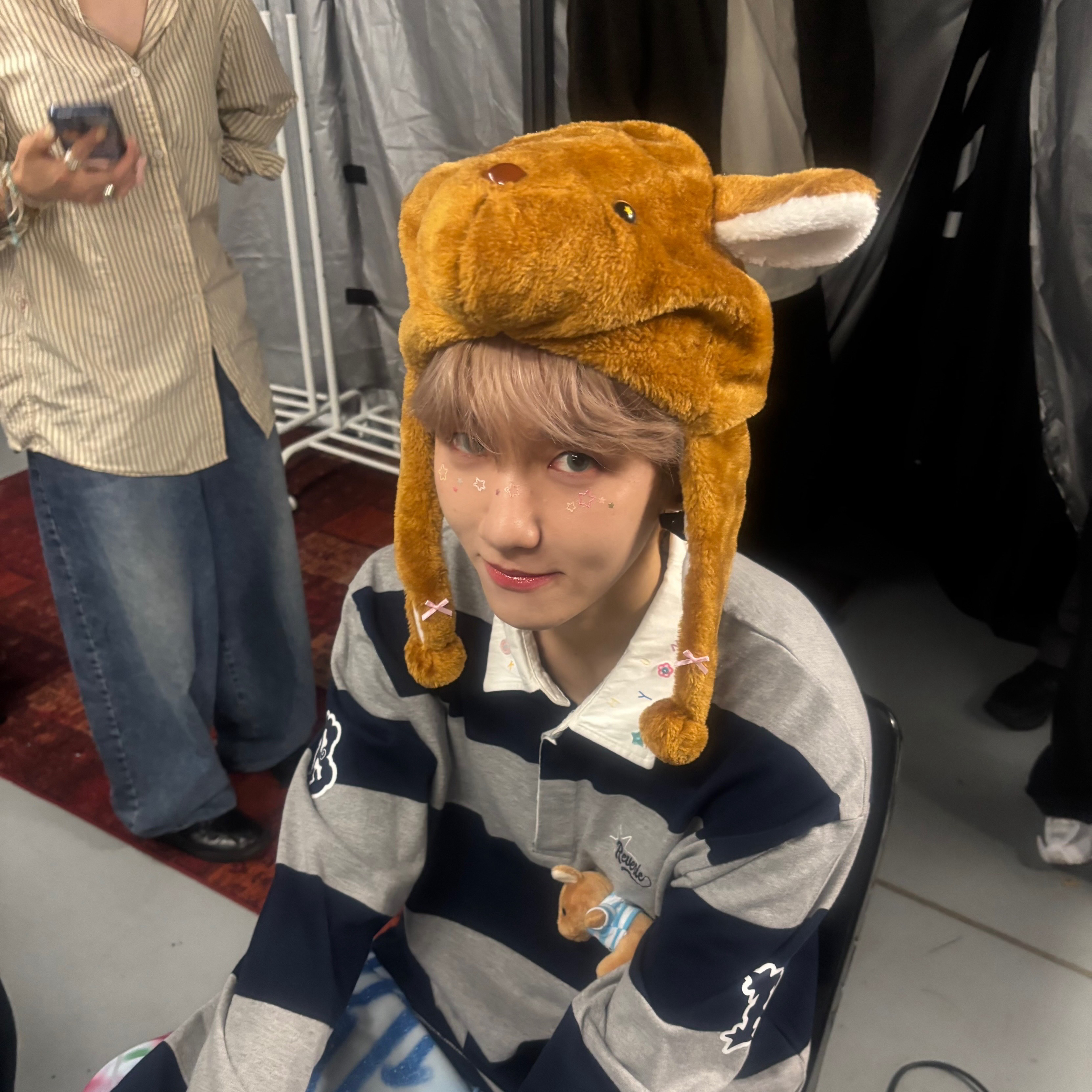 백현 (EXO)의 비하인드 컷