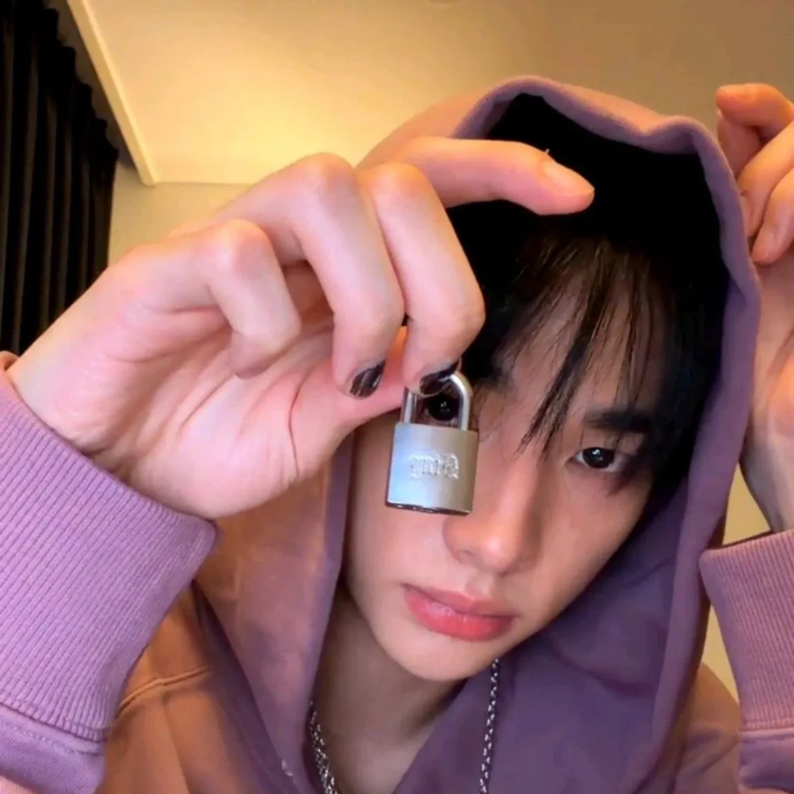 Latest photo of Hyunjin (Stray Kids)