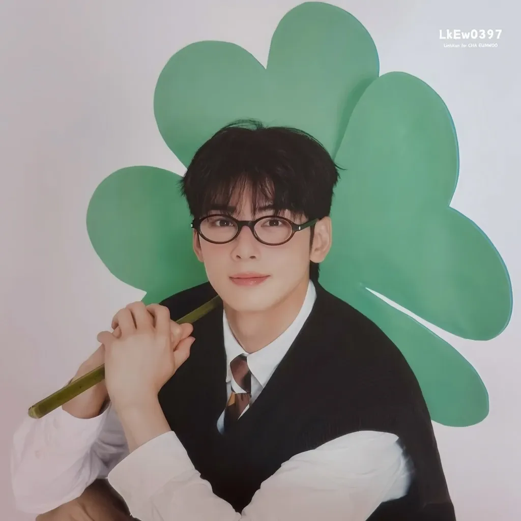 Latest photo of Eunwoo (ASTRO)