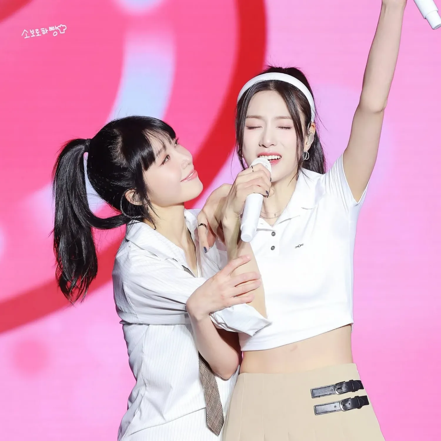 A moment captured by Jeong Eunji (Apink)'s fan