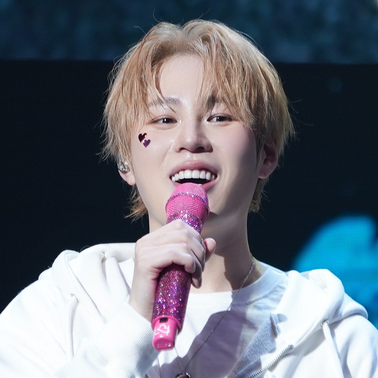 하성운 최근 활동샷