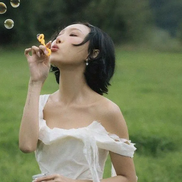 Recent activity shot of Hwasa (MAMAMOO)