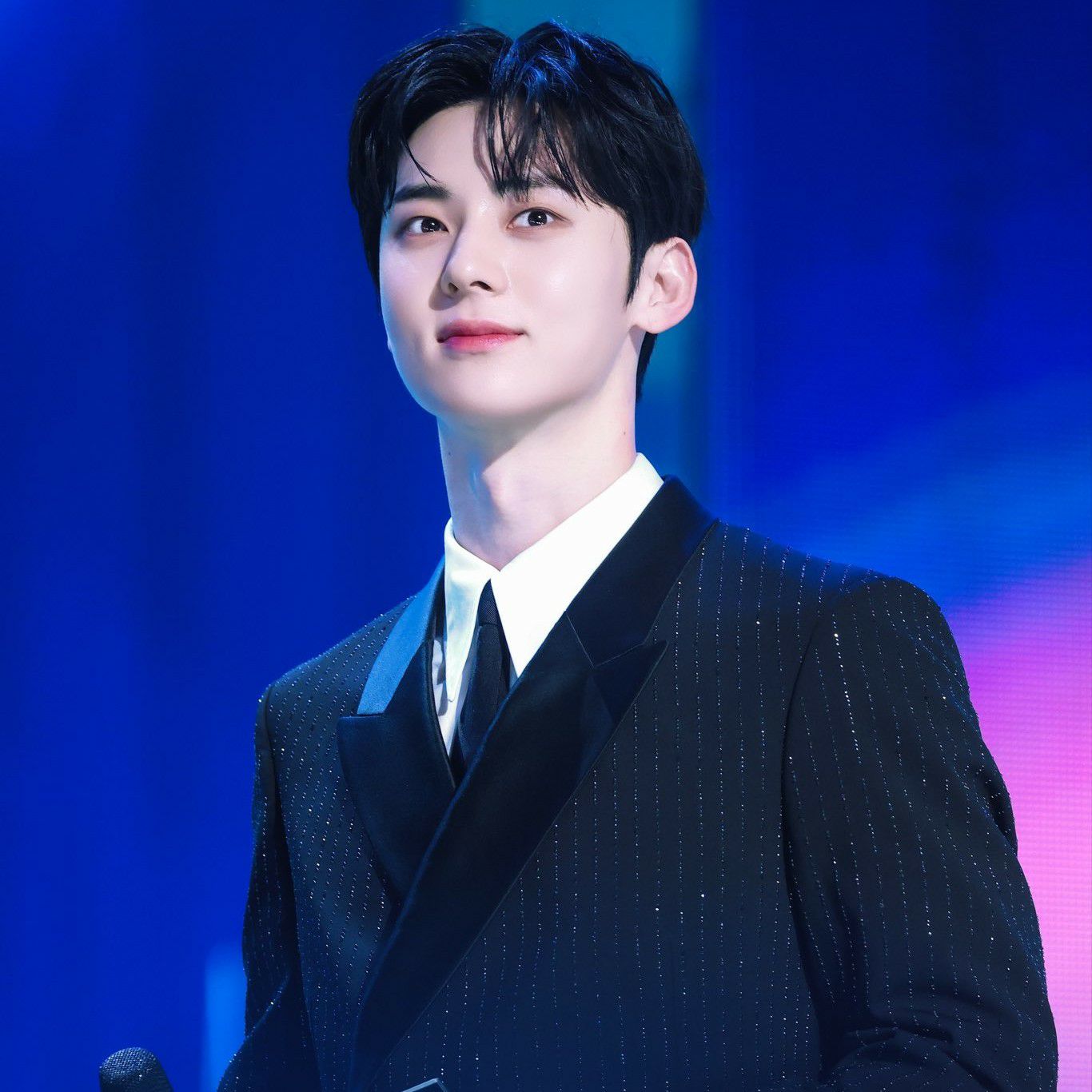 Behind-the-scenes cut of Hwang Minhyun