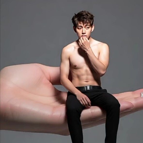 Recent activity shot of V (BTS)