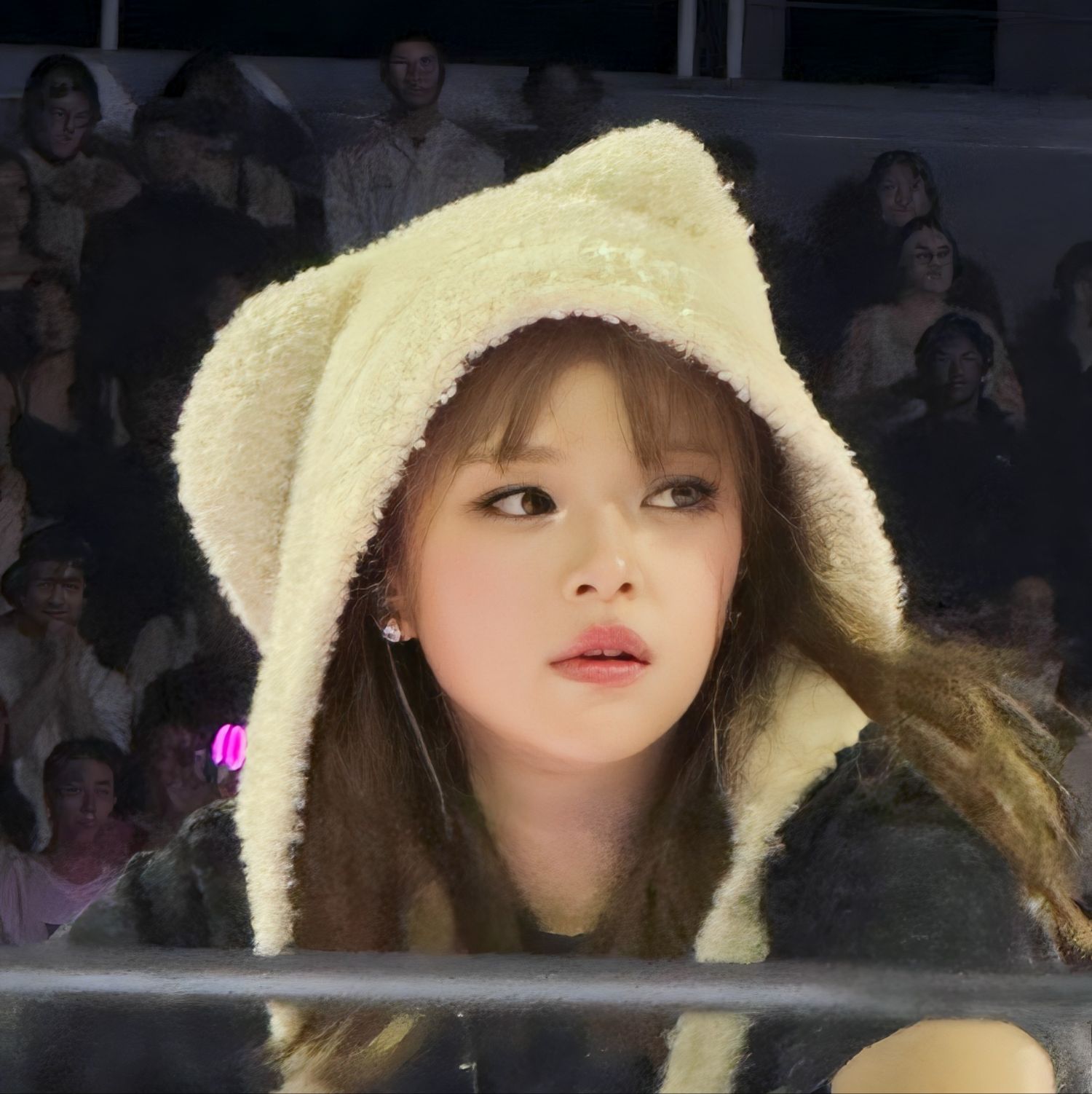 A moment captured by Jeongyeon (TWICE)'s fan