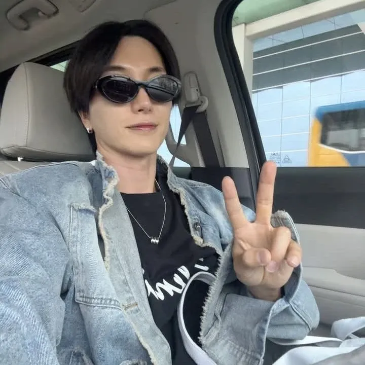 Behind-the-scenes cut of Super Junior