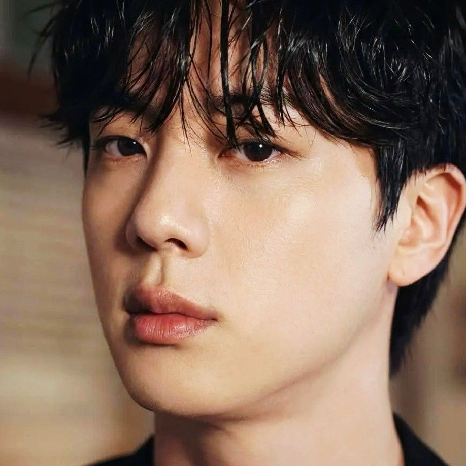 진 (방탄소년단)의 비하인드 컷