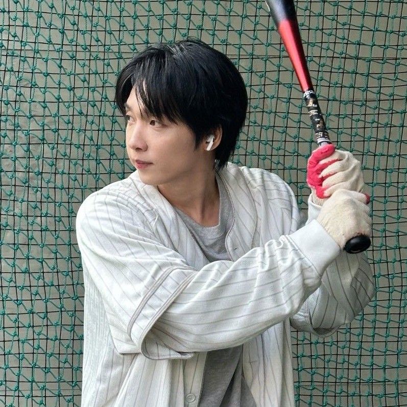 A moment captured by Jeong Sewoon's fan