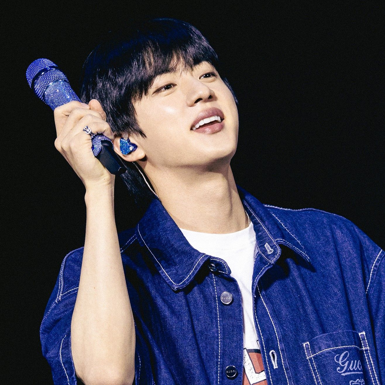 Behind-the-scenes cut of Jin (BTS)