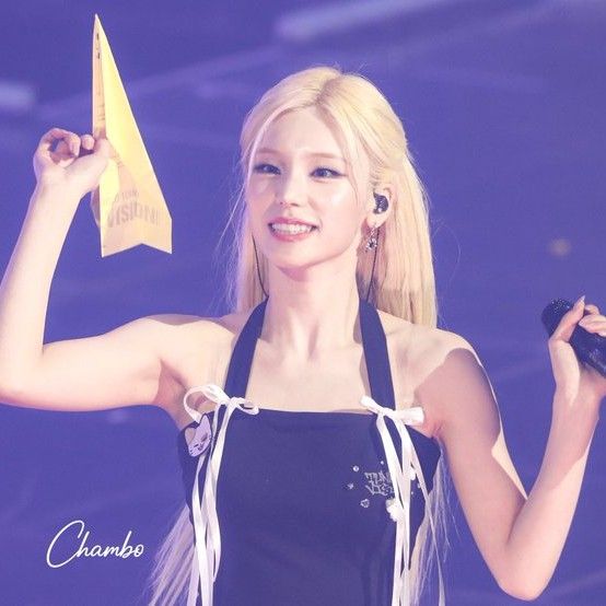 Latest photo of Yeji (ITZY)