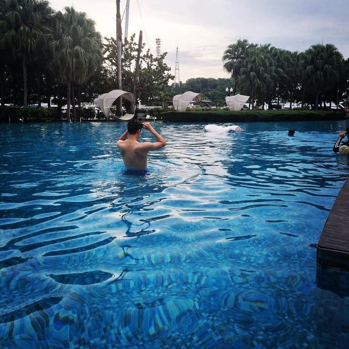 세훈 (EXO)의 비하인드 컷