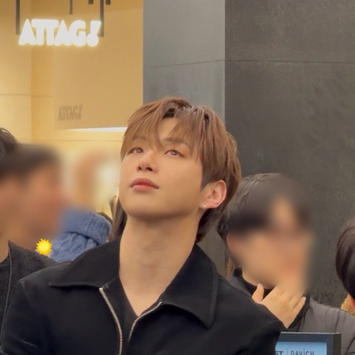 A moment captured by Kang Daniel's fan