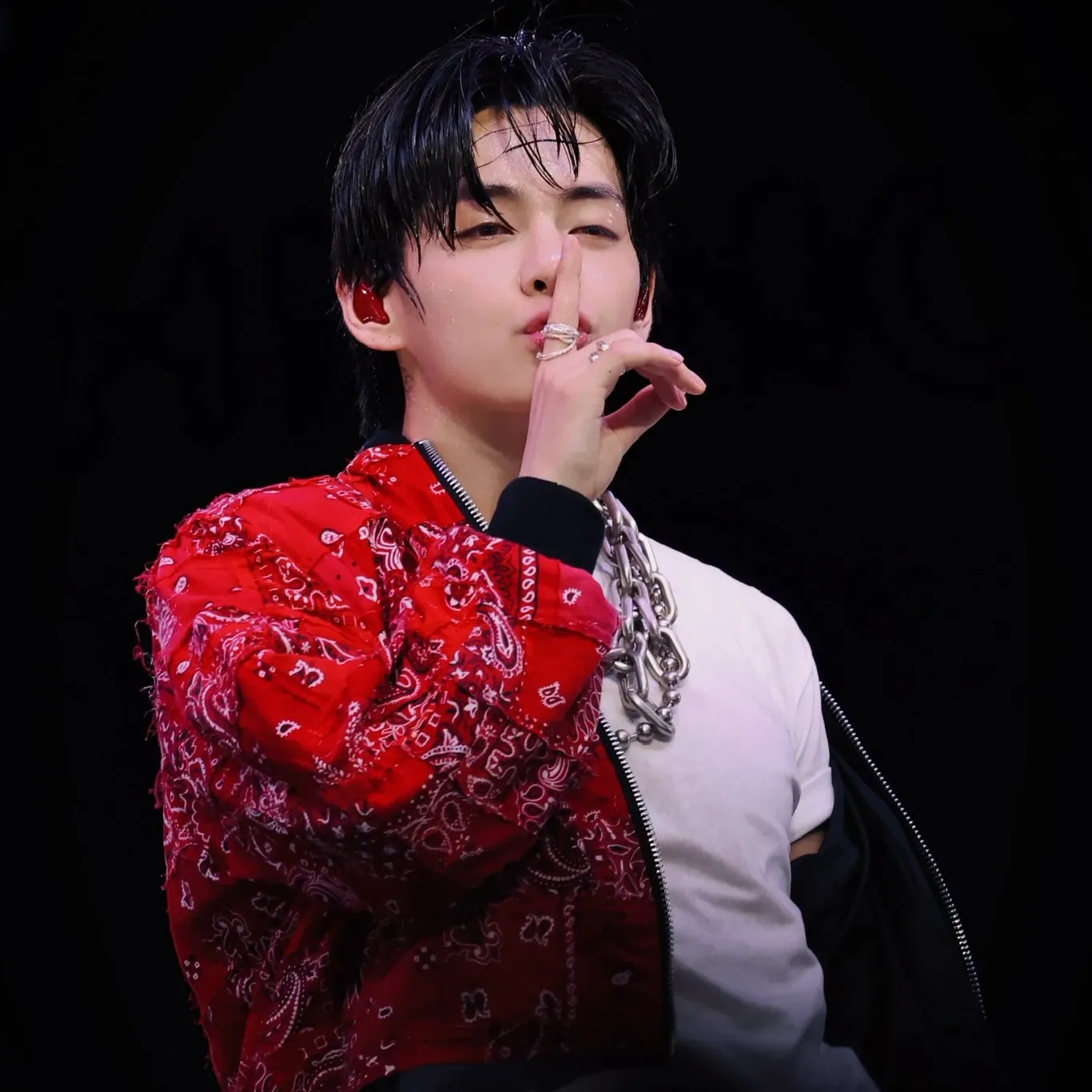 Foto terbaru V (BTS)