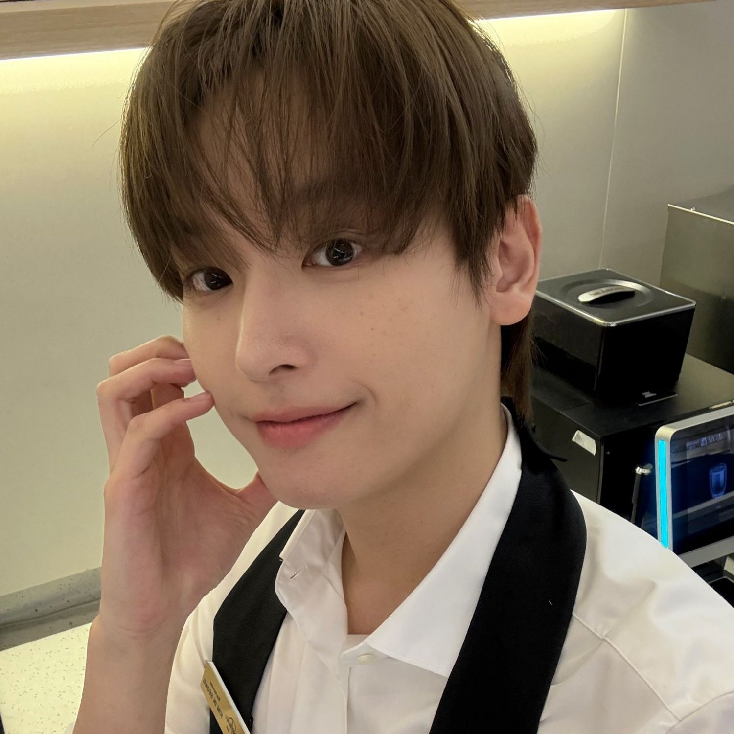 Latest photo of Inseong (SF9)