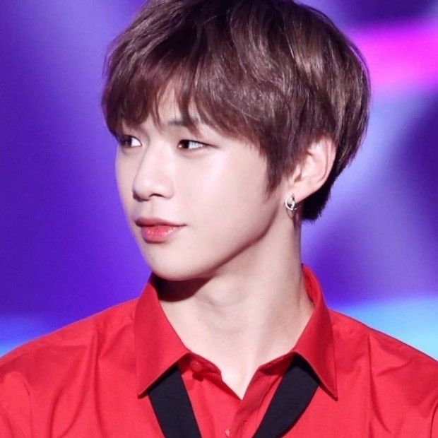 강다니엘 최근 활동샷