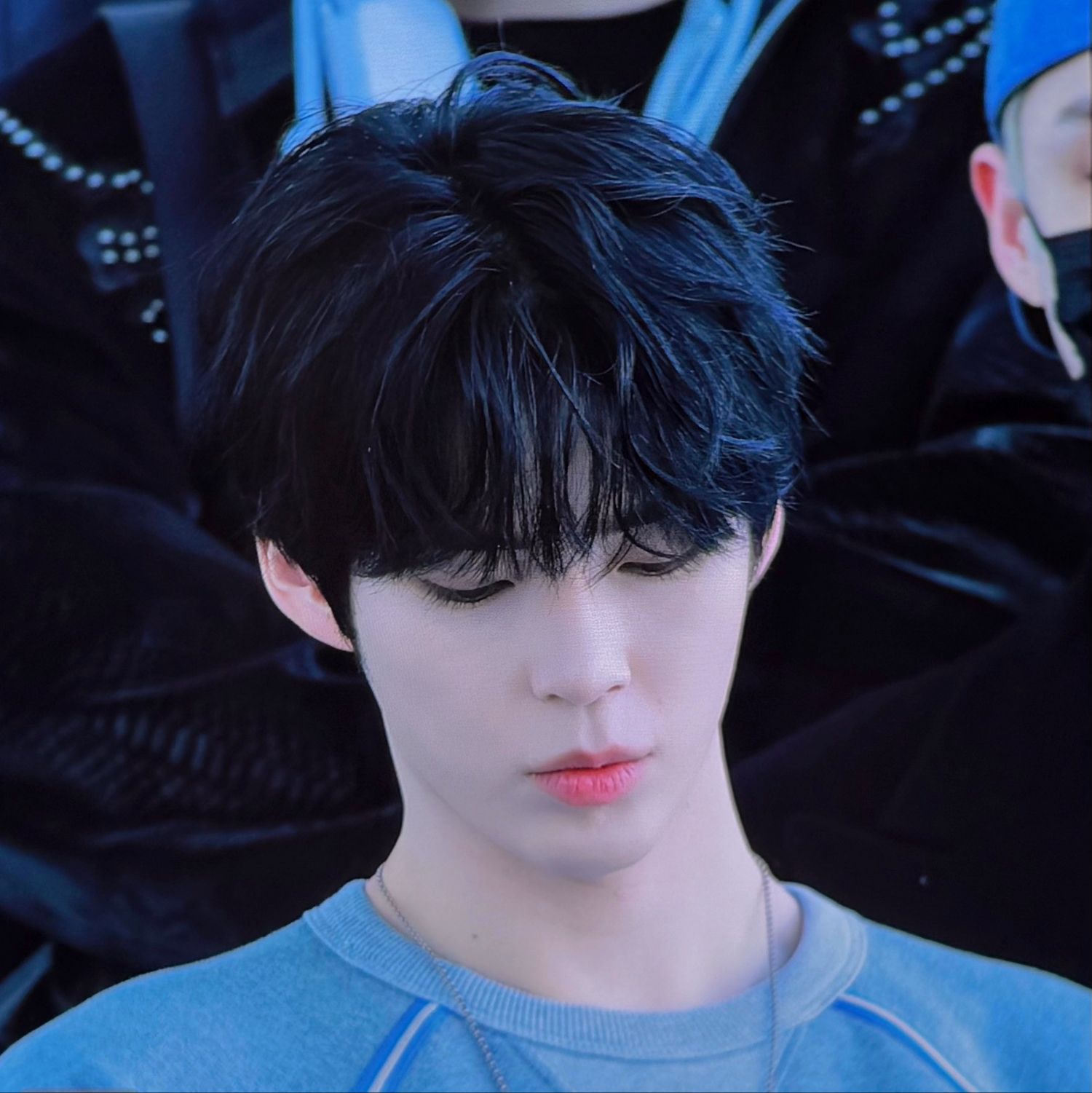 Recent activity shot of Sung Hanbin (ZEROBASEONE)