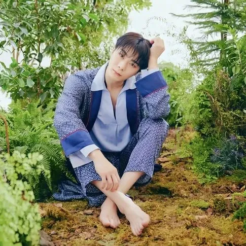 Latest photo of Moonbin (ASTRO)